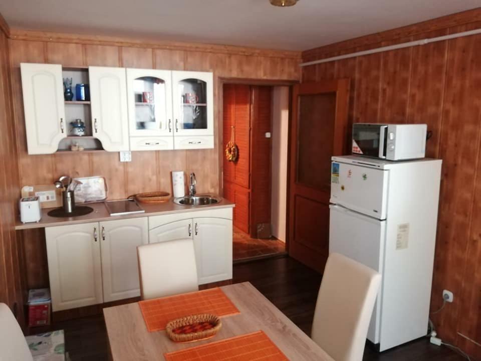 Kiscsillag Apartman Харканы Экстерьер фото